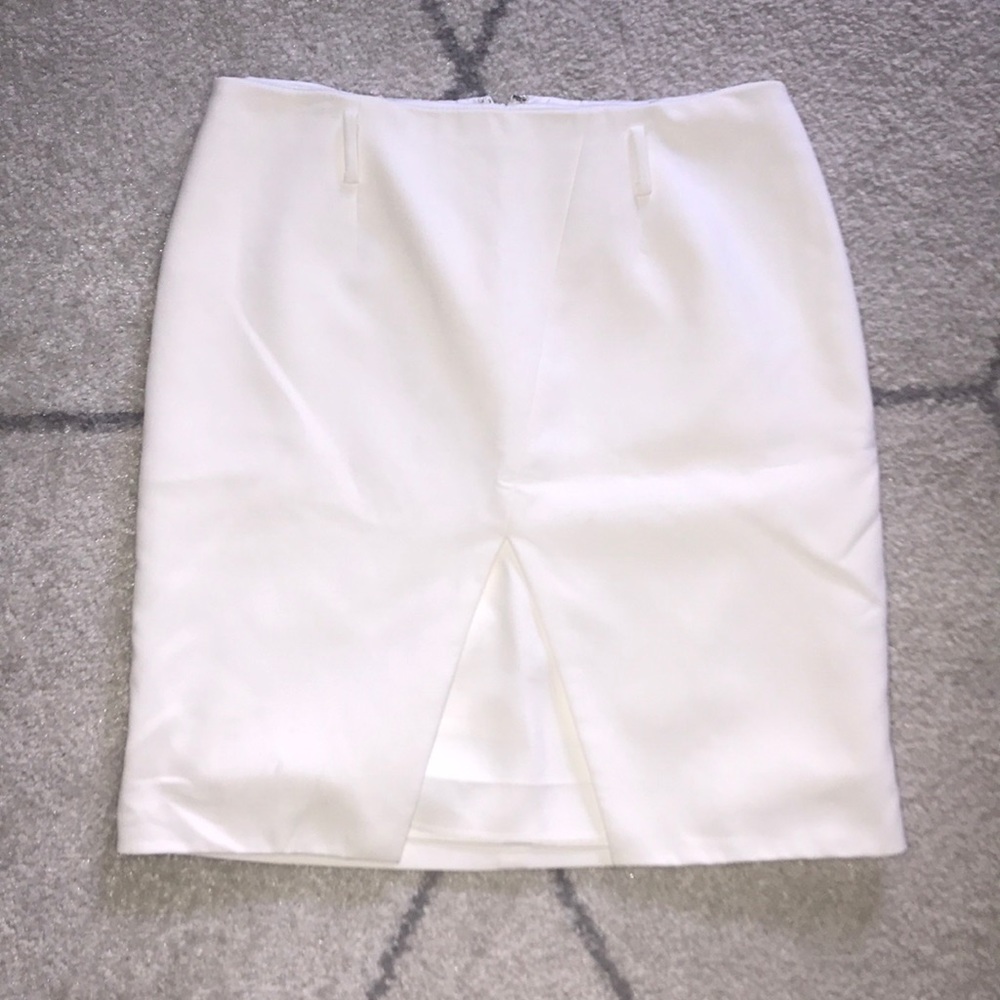 White House black market White Skirt